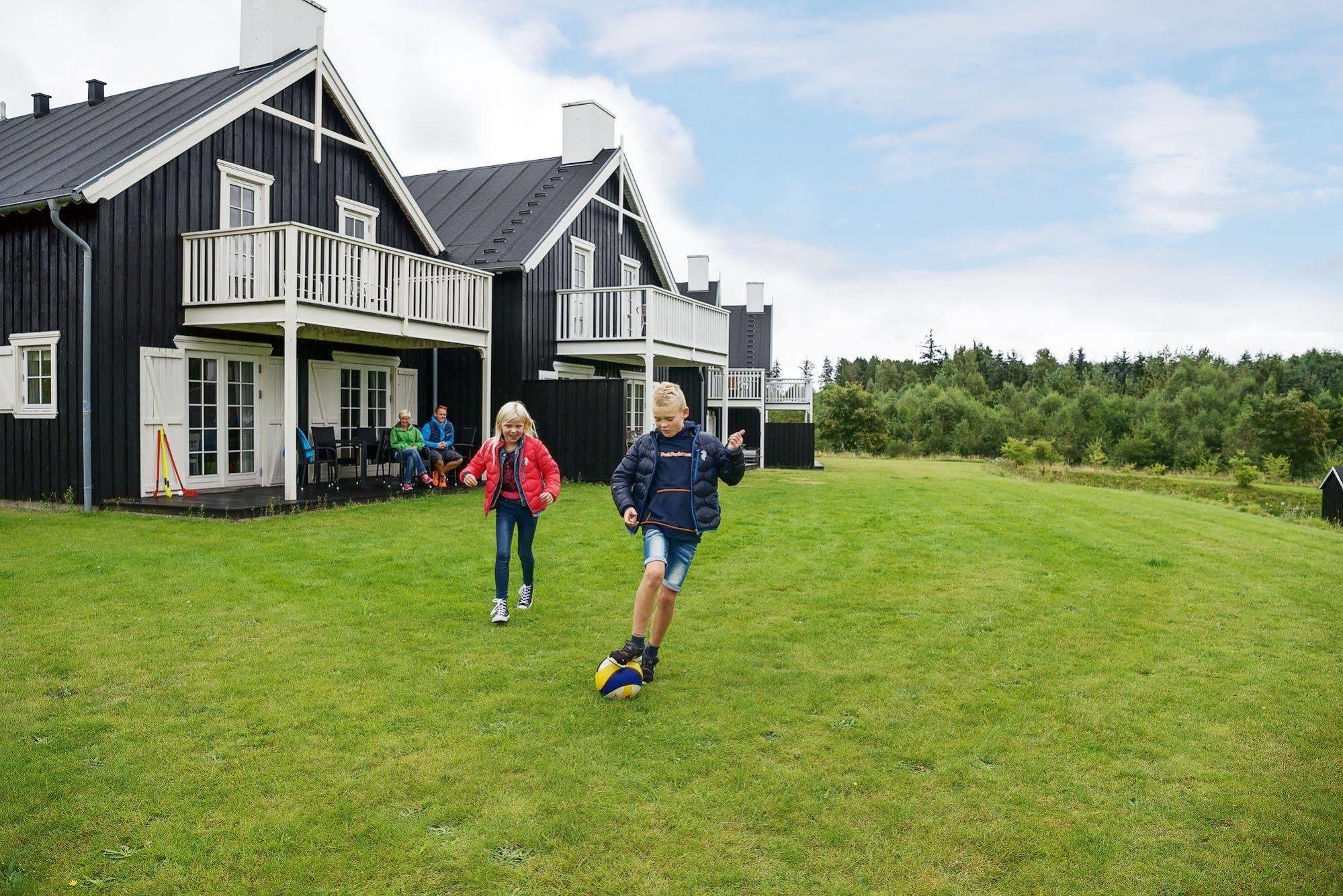 Dayz Sohojlandet Golf Resort Gjern Buitenkant foto